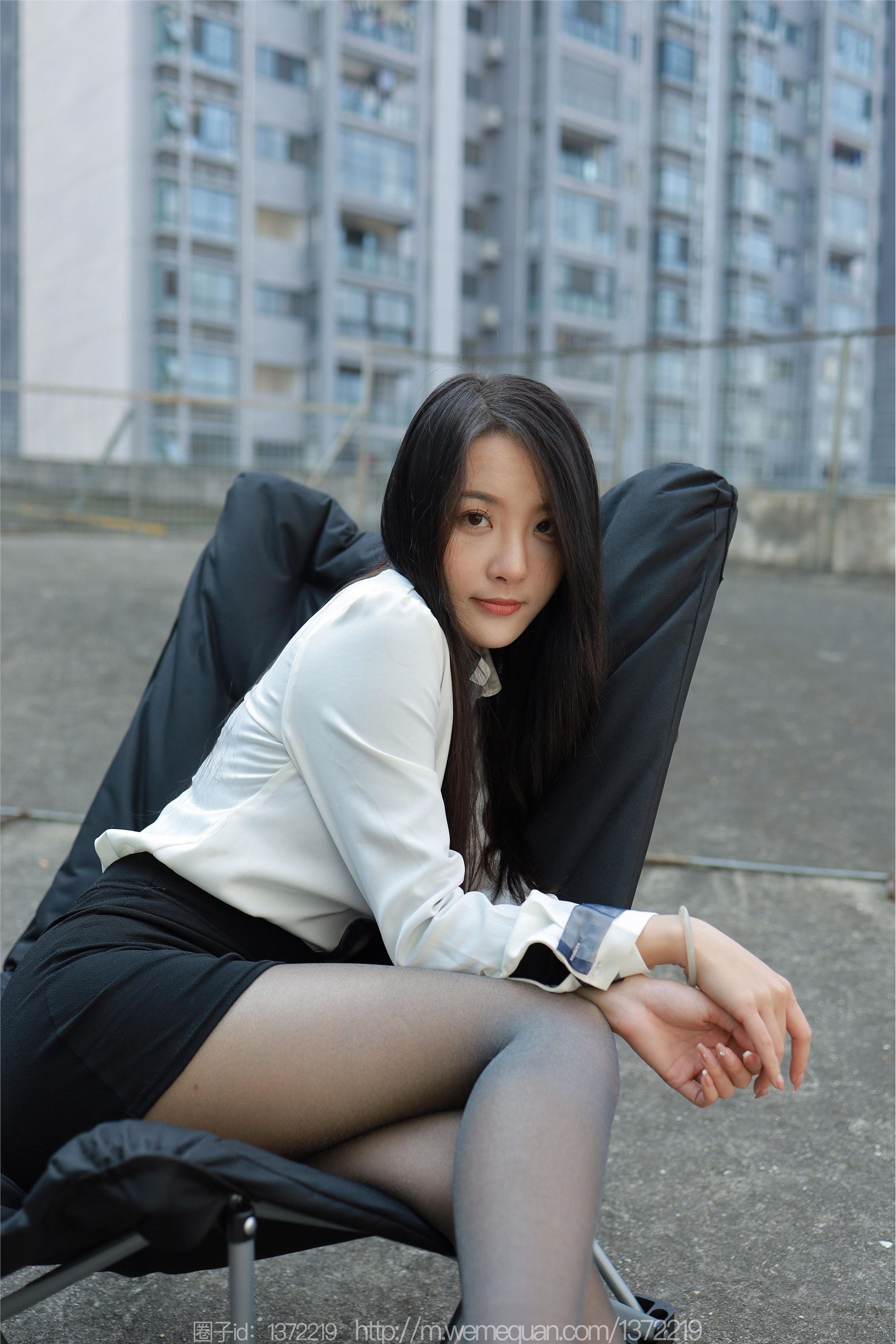 IESS异思趣向  2023.02.11 丝享家 1358 婉萍《户外OL》